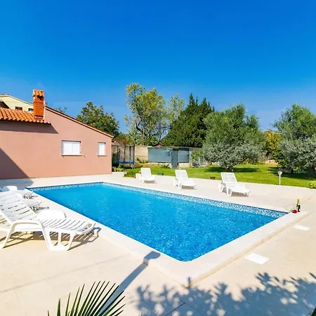 Apartment Holiday House Damir - 1 And 2 - Happy *